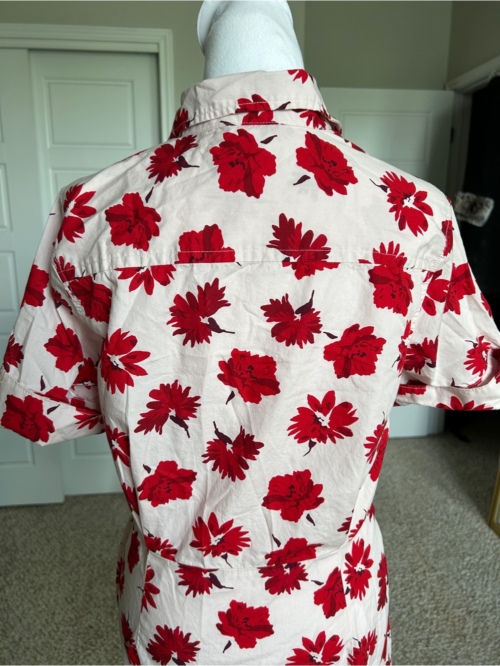 FREE ASSEMBLY Cotton Mini Shirt Dress Crossover Tie Detail Pink, Red Flowers | M - Picture 7 of 10
